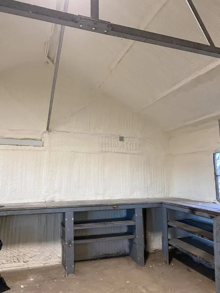 How Spray Foam Home Insulation Keeps Rooms Cooler in the Summer