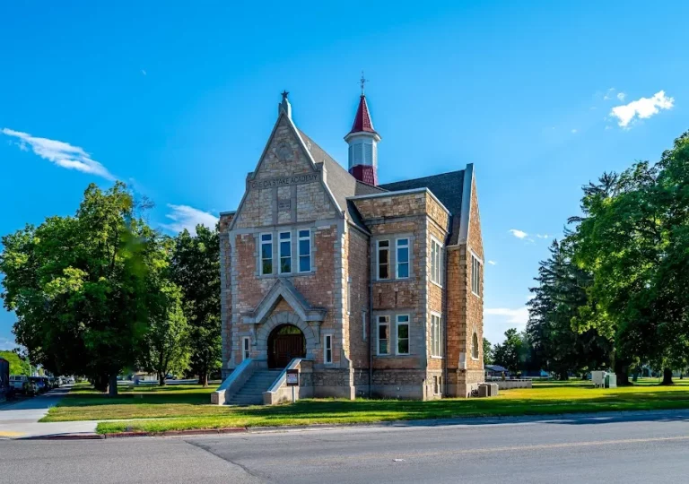 Intermittent Spring Trailhead